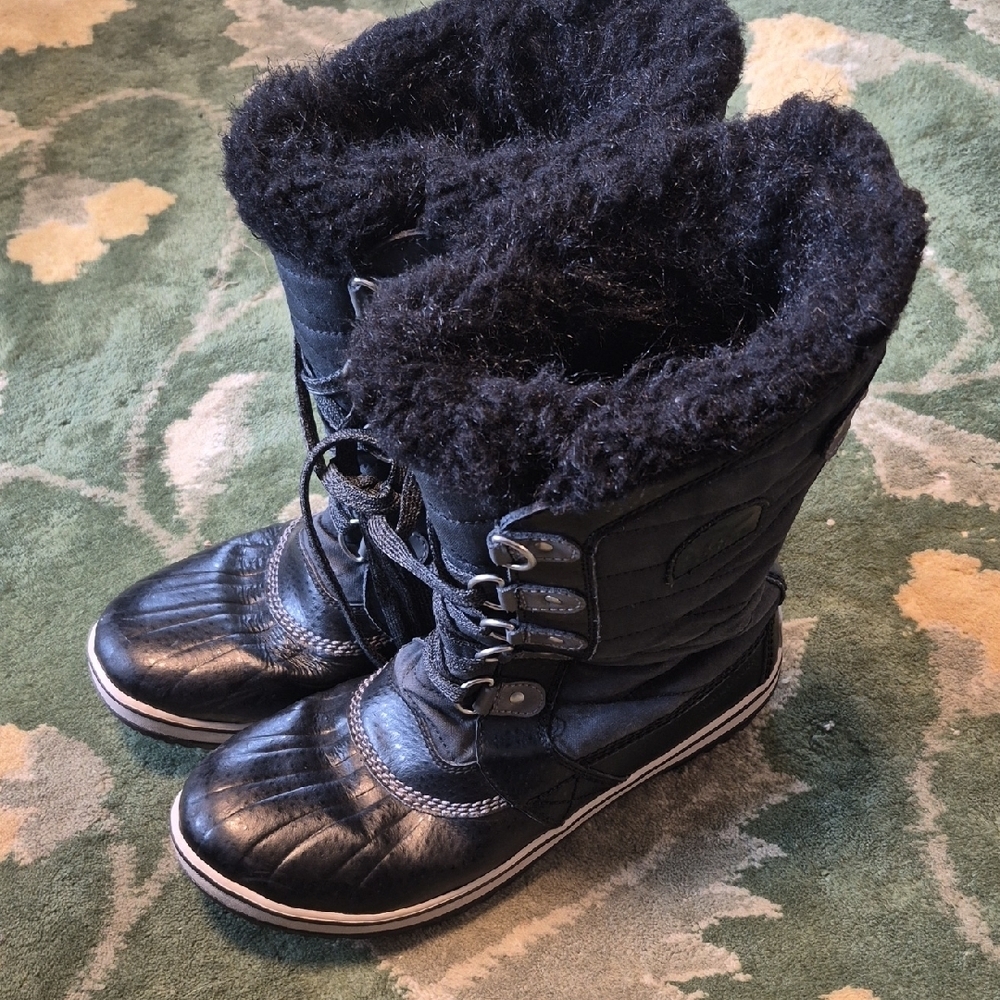 Sorel Black Faux-Fur Lace-Up Winter Boots